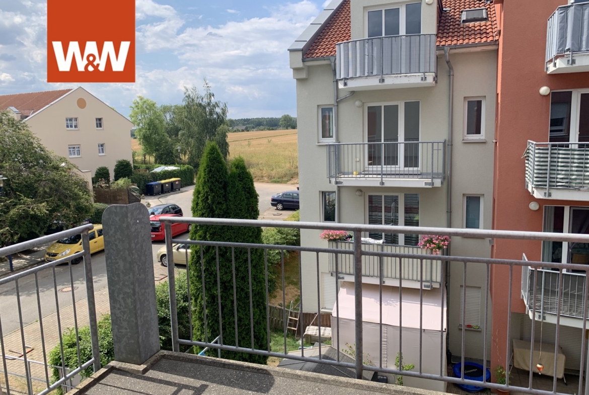 1. Balkon am Wohnzimmer