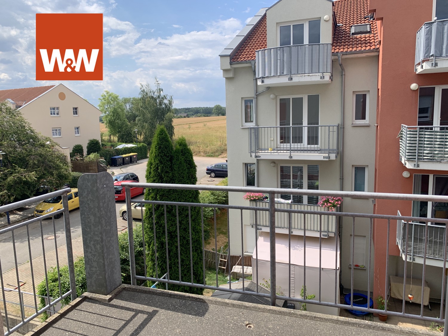 1. Balkon am Wohnzimmer