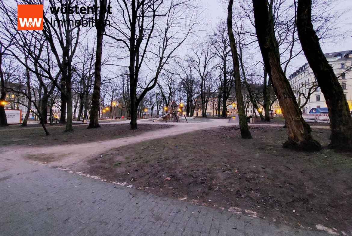 Park direkt gegenüber