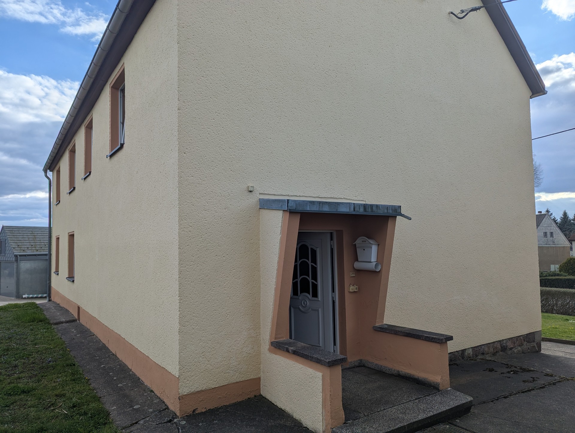 Außen 4-min
