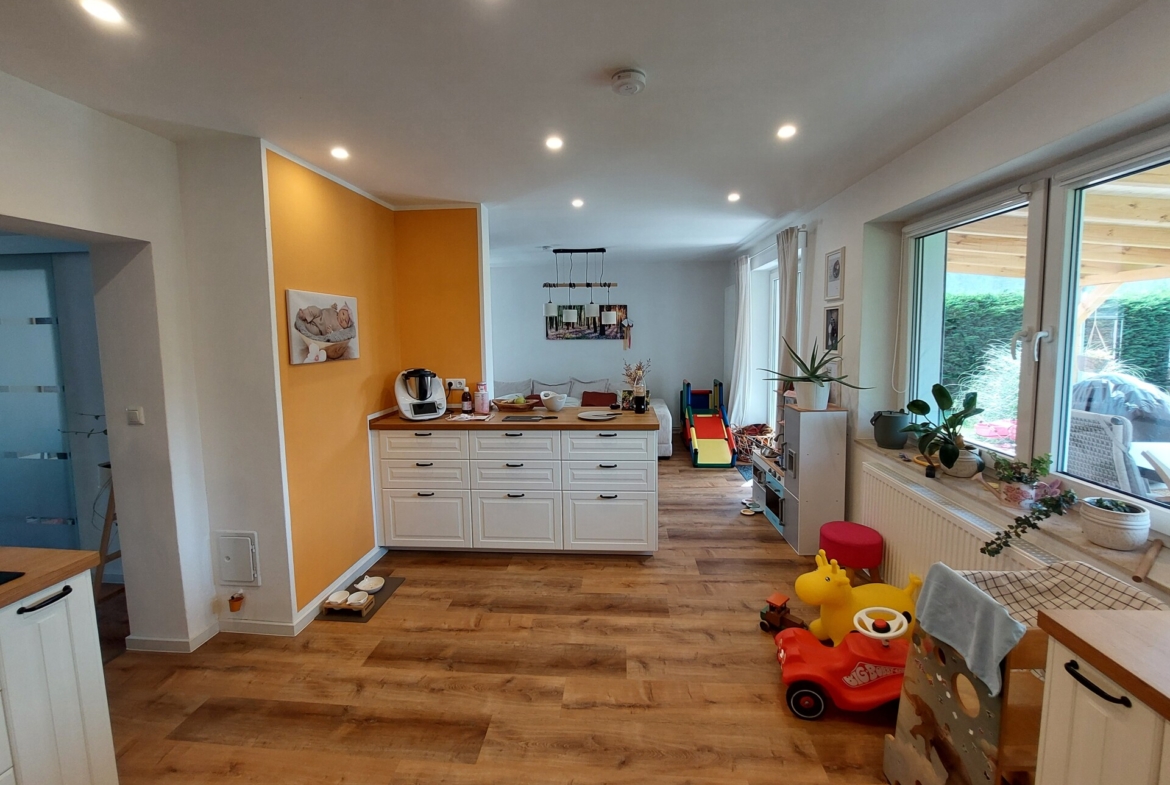 EG: Küche inkl. EBK