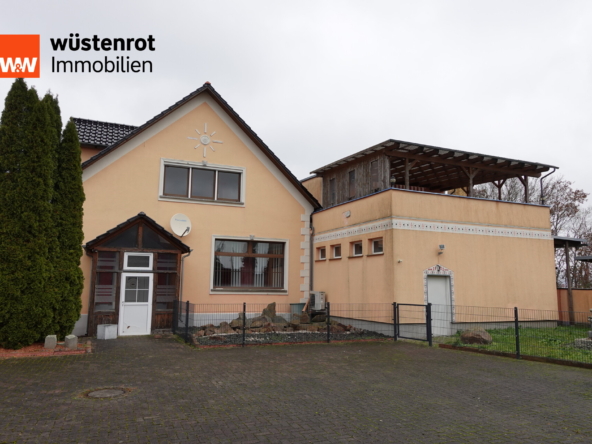 Eingang vom Innenhof