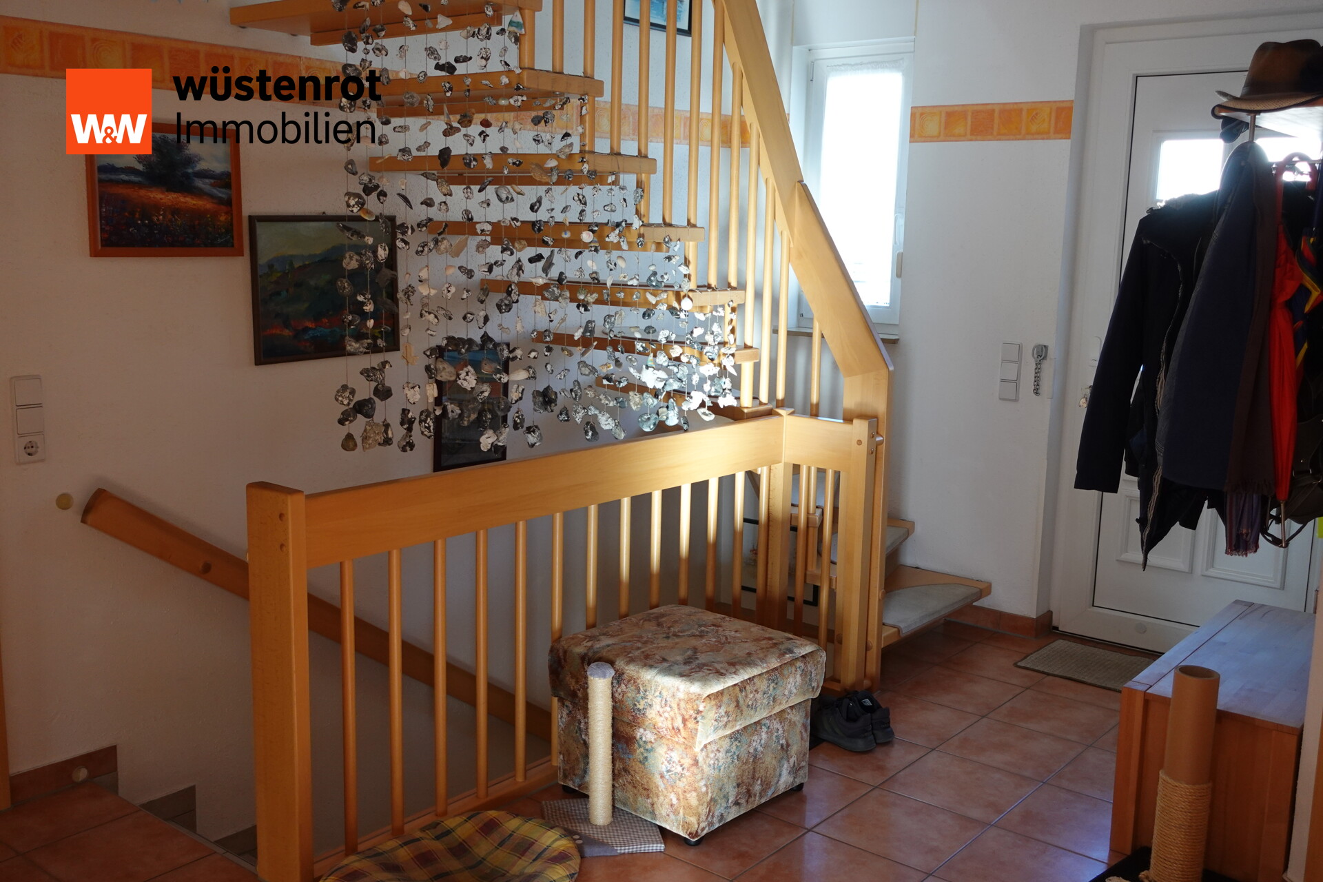 Eingangsbereich und Treppenhaus