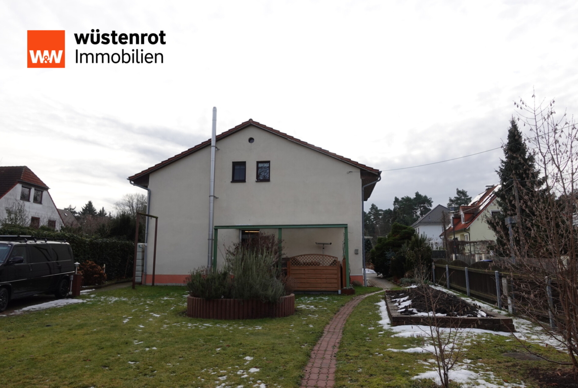 Haus- und Gartenansicht