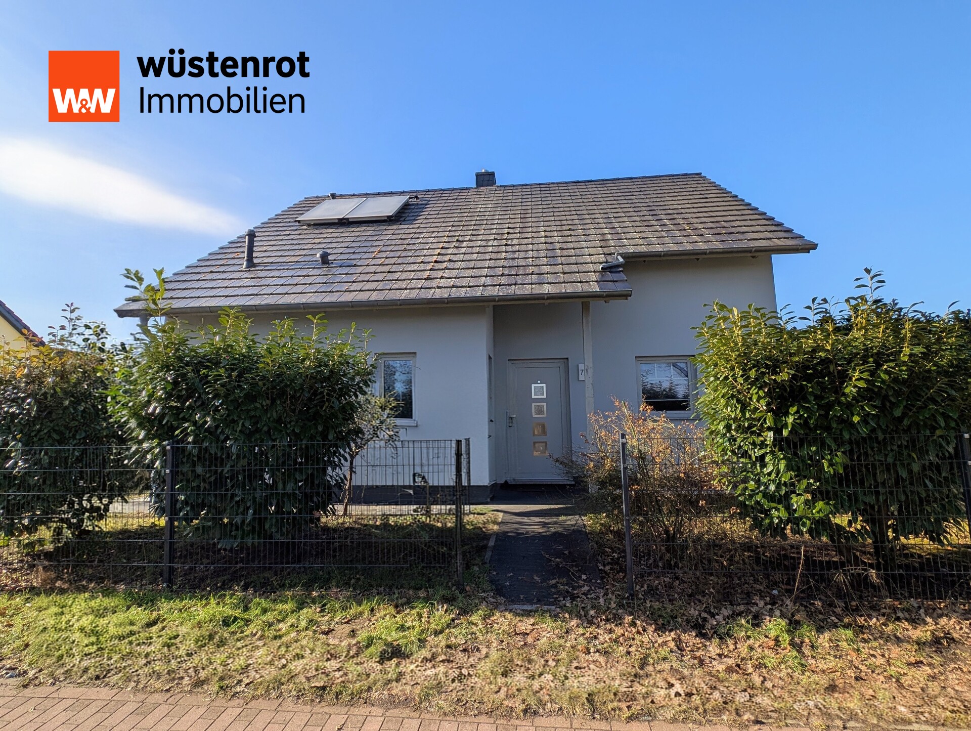 Ansicht von der Straßenseite