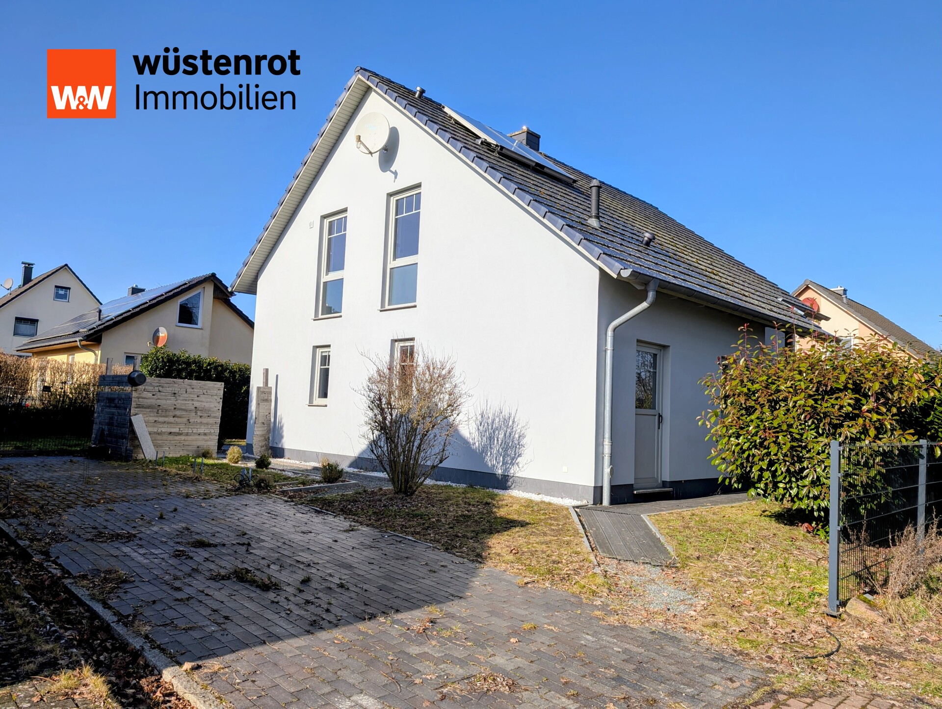 Blick auf die Einfahrt