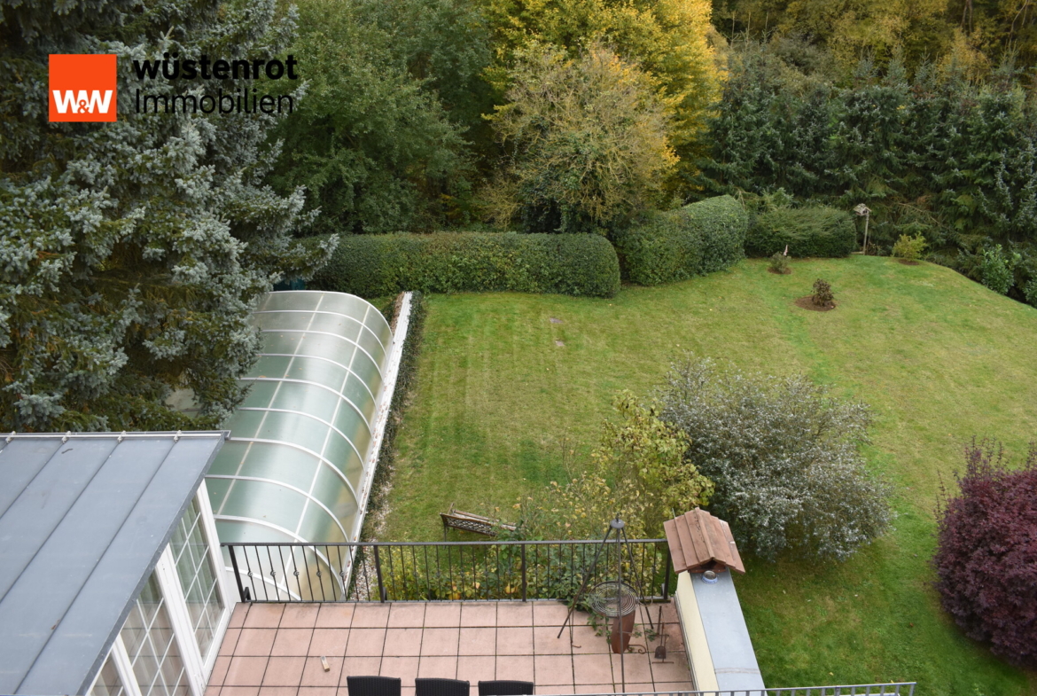 Vogelblick auf den Garten