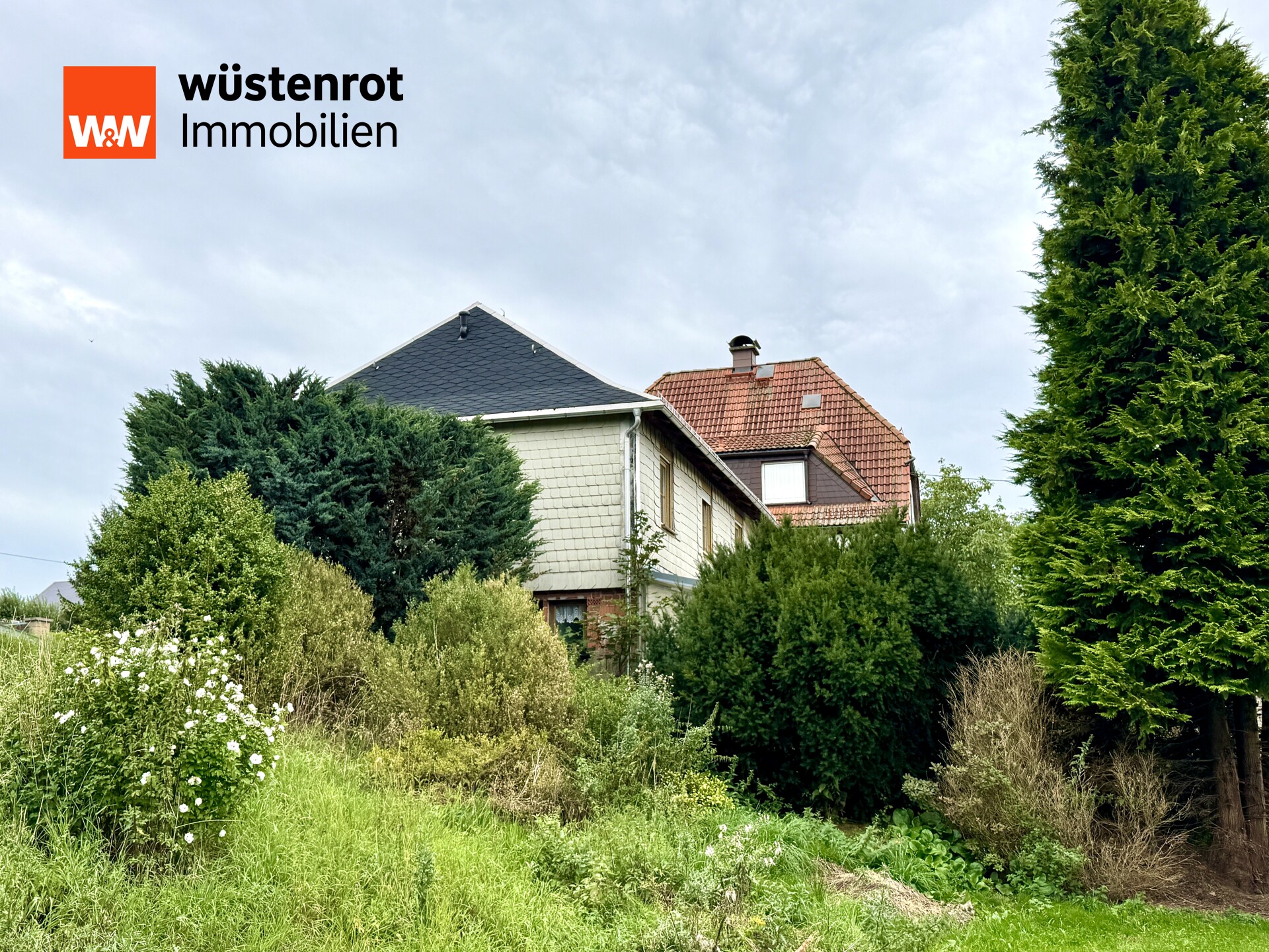 Seitenansicht Wohnhaus Seitenansicht Wohnhaus