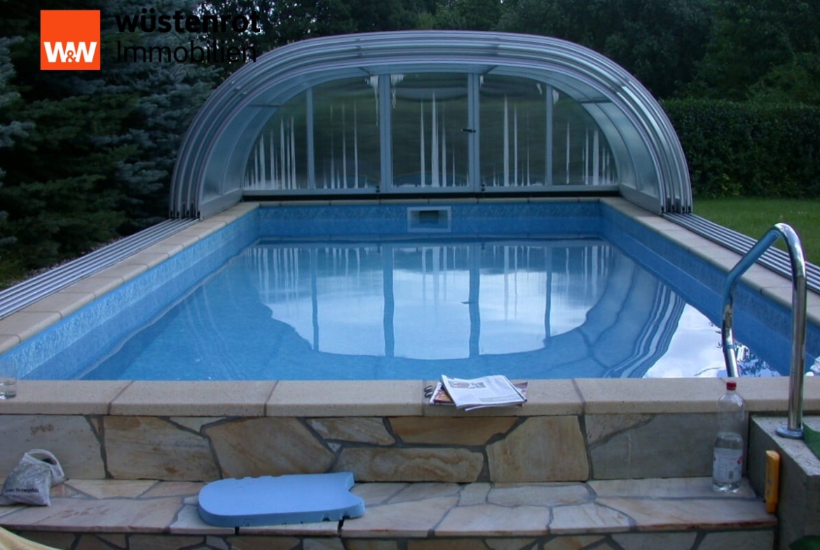 Pool ohne Überdachung