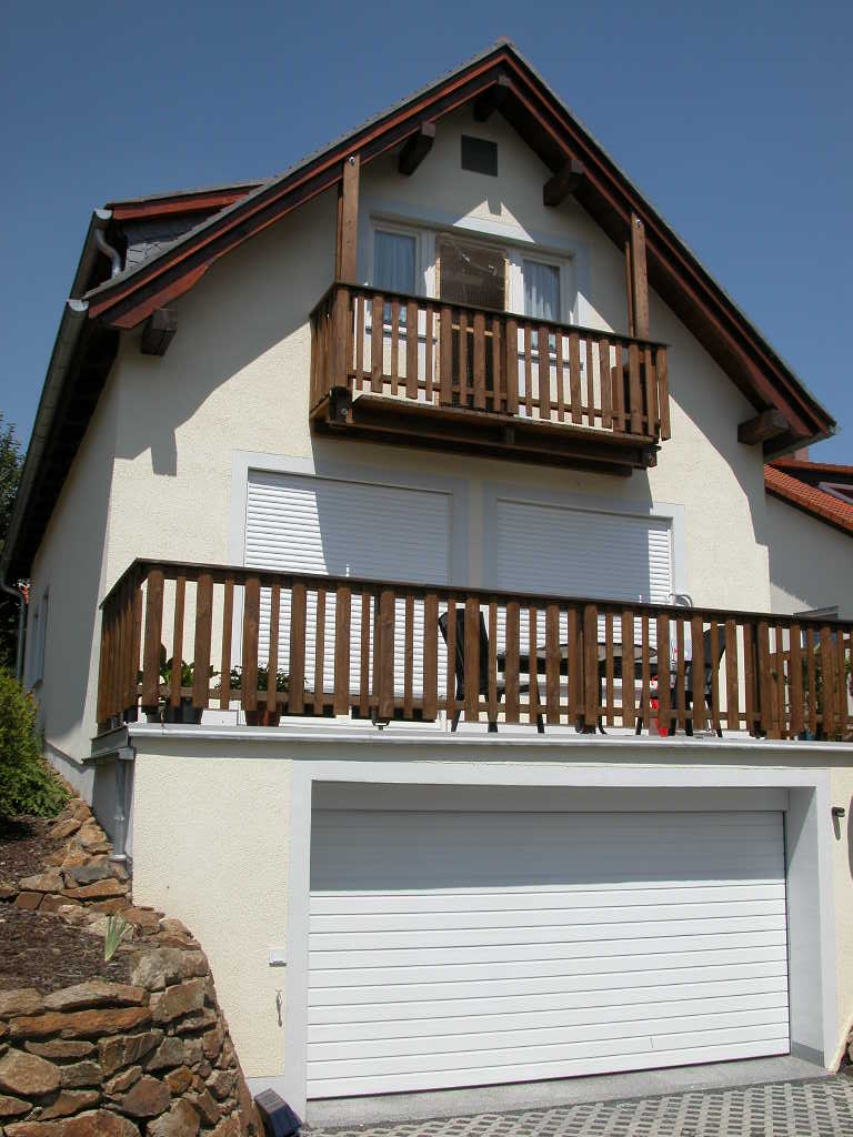 DSCN8223 Traumhaftes Einfamilienhaus mit Süd-Balkon und Südterrasse in toller Aussichtslage