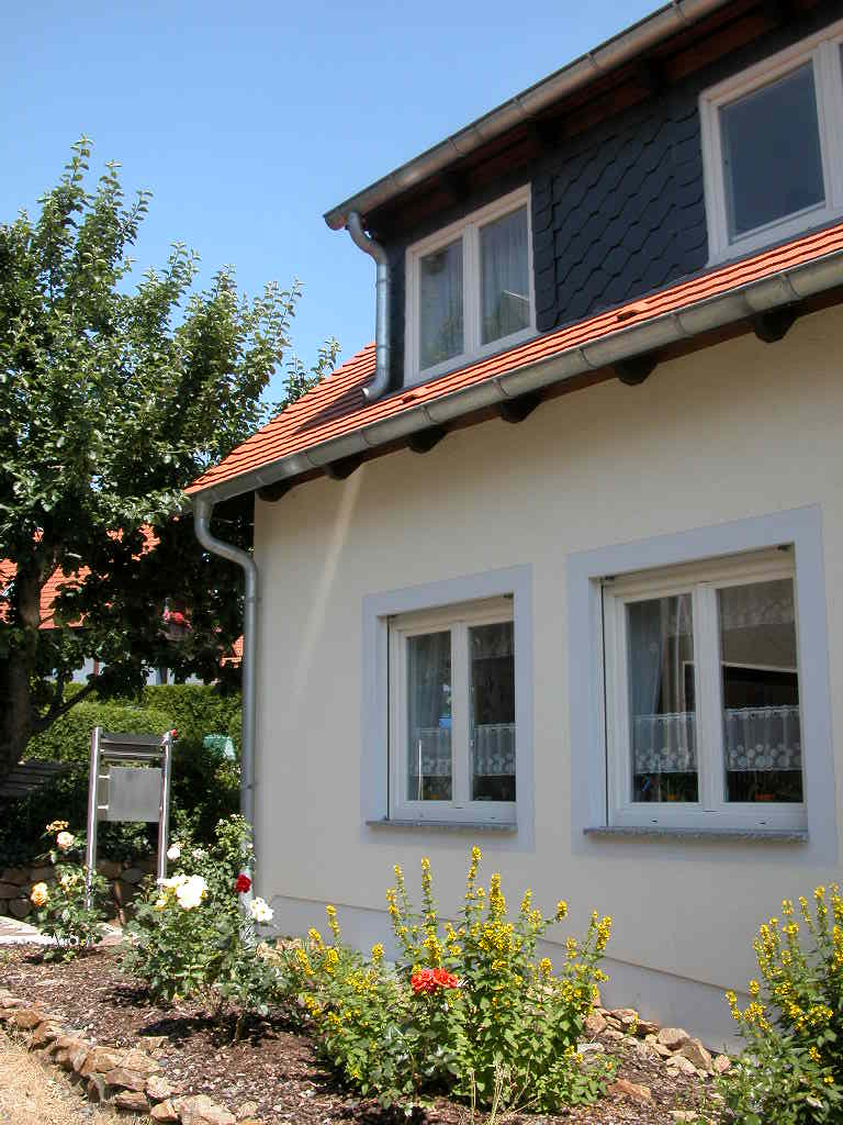 DSCN8224 Traumhaftes Einfamilienhaus mit Süd-Balkon und Südterrasse in toller Aussichtslage