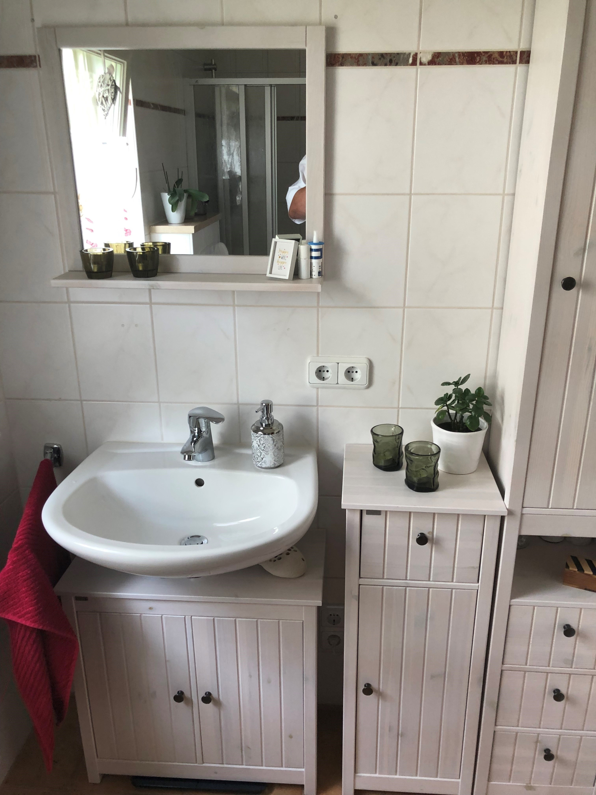 Gäste-WC 2 Traumhaftes Einfamilienhaus mit Süd-Balkon und Südterrasse in toller Aussichtslage